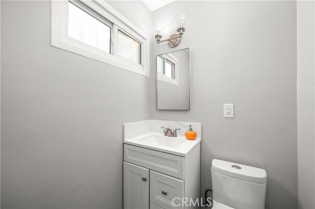 8989 Pembroke Avenue, Riverside, CA 92503