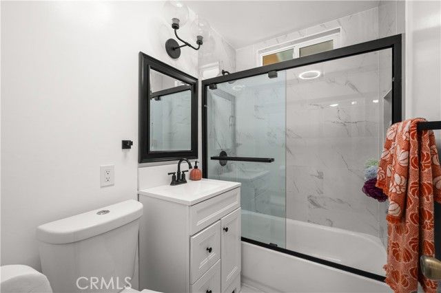 8989 Pembroke Avenue, Riverside, CA 92503