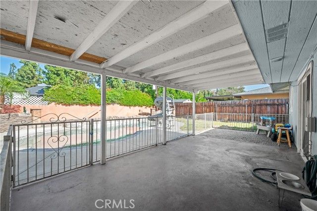 8989 Pembroke Avenue, Riverside, CA 92503