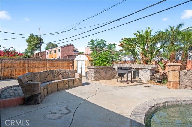 8989 Pembroke Avenue, Riverside, CA 92503