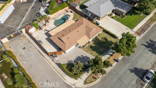 8989 Pembroke Avenue, Riverside, CA 92503