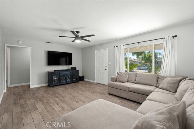 8989 Pembroke Avenue, Riverside, CA 92503