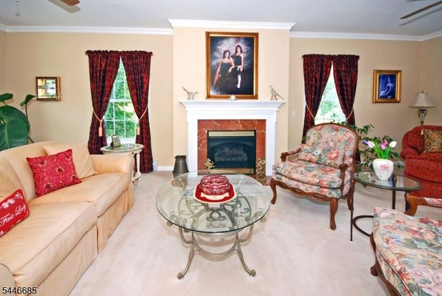 32 Coddington Rd, Readington Twp., NJ 08889