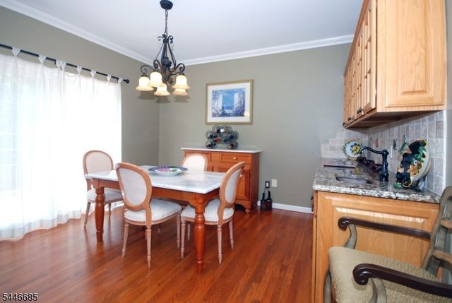 32 Coddington Rd, Readington Twp., NJ 08889