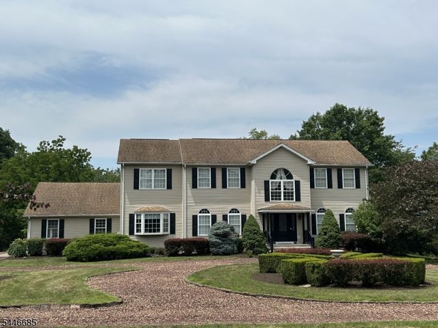 32 Coddington Rd, Readington Twp., NJ 08889