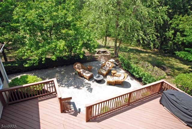 32 Coddington Rd, Readington Twp., NJ 08889