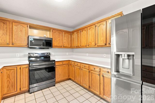 16 Westwood Drive, Candler, NC 28715