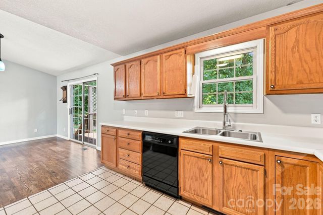 16 Westwood Drive, Candler, NC 28715