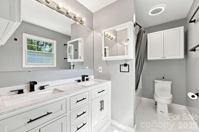 16 Westwood Drive, Candler, NC 28715