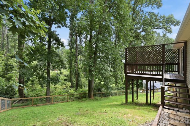 16 Westwood Drive, Candler, NC 28715