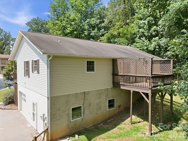 16 Westwood Drive, Candler, NC 28715