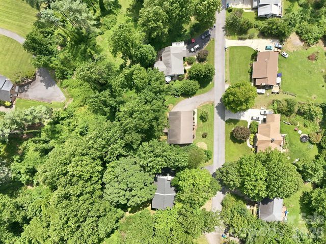 16 Westwood Drive, Candler, NC 28715