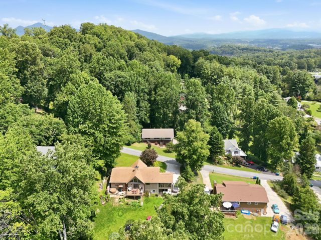 16 Westwood Drive, Candler, NC 28715
