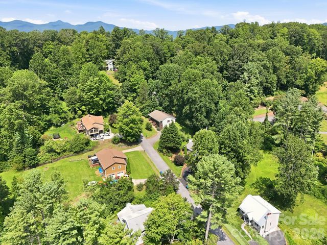 16 Westwood Drive, Candler, NC 28715