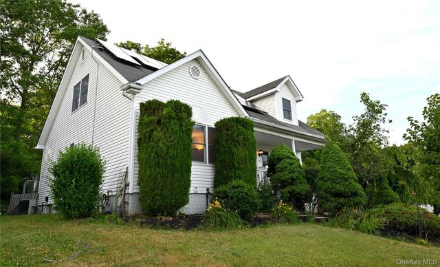 12 Walnut Lane, Middletown, NY 10940