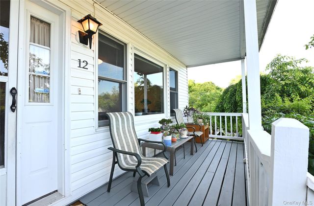 12 Walnut Lane, Middletown, NY 10940