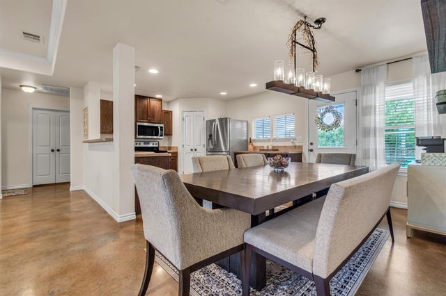 110 N Tanner CT, Burnet, TX 78611