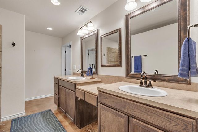 110 N Tanner CT, Burnet, TX 78611