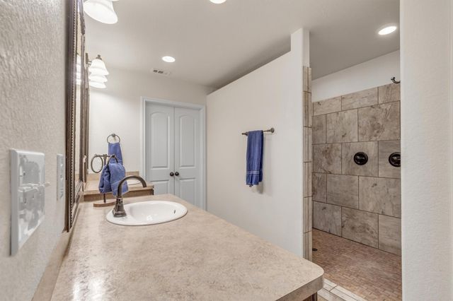 110 N Tanner CT, Burnet, TX 78611