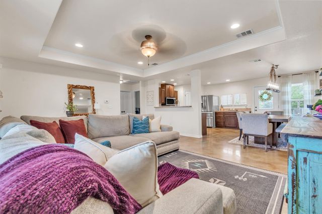 110 N Tanner CT, Burnet, TX 78611