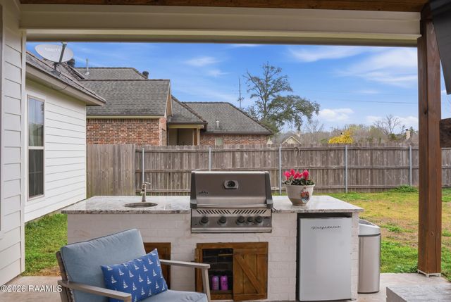 105 Ember Grove Crossing, Lafayette, LA 70508