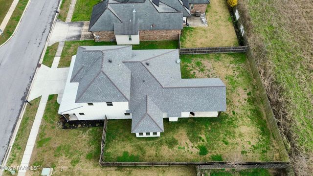 105 Ember Grove Crossing, Lafayette, LA 70508