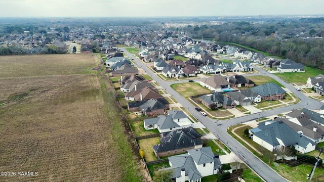 105 Ember Grove Crossing, Lafayette, LA 70508