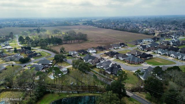 105 Ember Grove Crossing, Lafayette, LA 70508