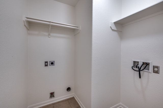 609 Misty Mountain Drive, Fort Worth, TX 76140