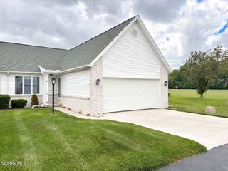4269 Townhouse Drive, # D, Oregon, OH 43616