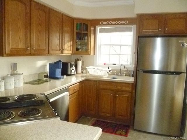 72 High Point Circle 72, Newburgh, NY 12550