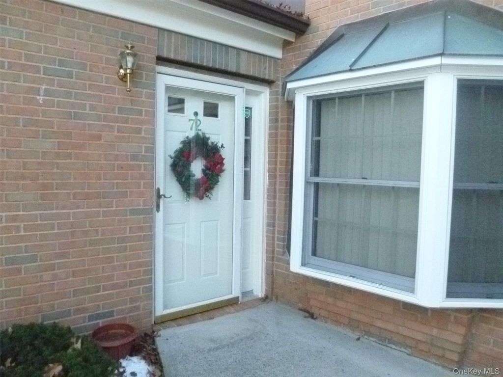 72 High Point Circle 72, Newburgh, NY 12550