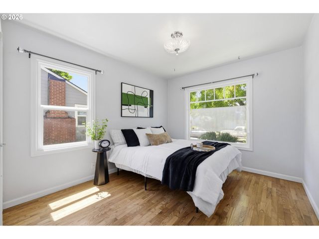 2431 NIXON St, Eugene, OR 97403
