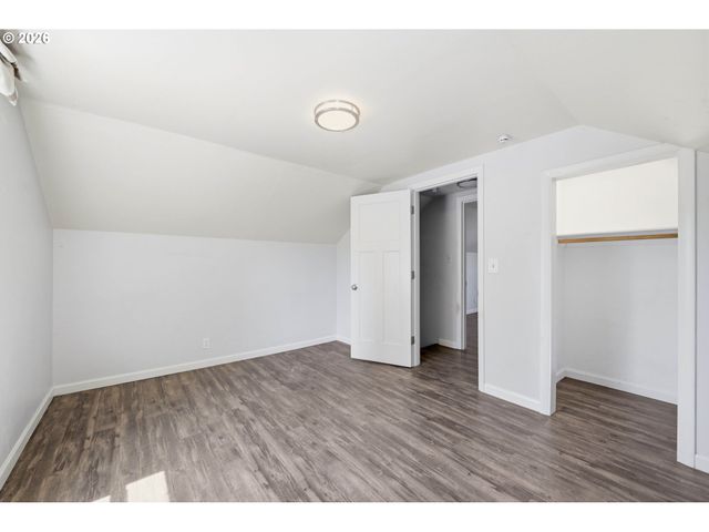 2431 NIXON St, Eugene, OR 97403