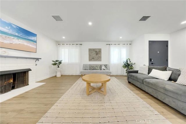1603 E Chestnut Ave, Orange, CA 92867