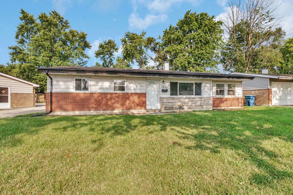 1512 Lincoln Place, Calumet City, IL 60409