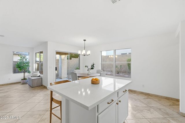 3287 S BOWMAN Road, Apache Junction, AZ 85119