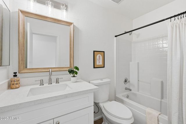 3287 S BOWMAN Road, Apache Junction, AZ 85119