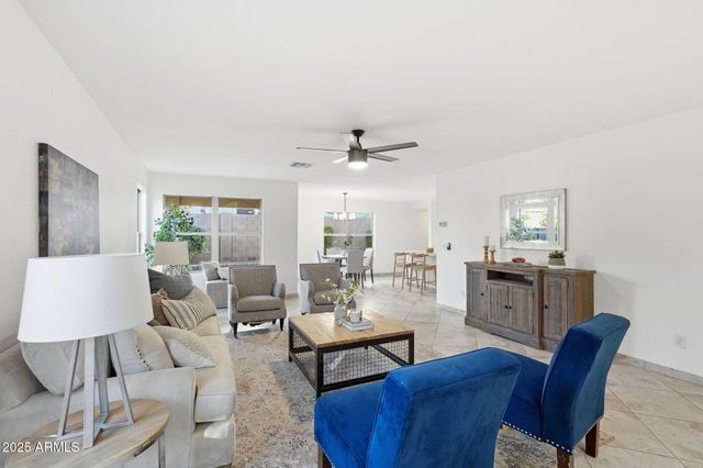 3287 S BOWMAN Road, Apache Junction, AZ 85119