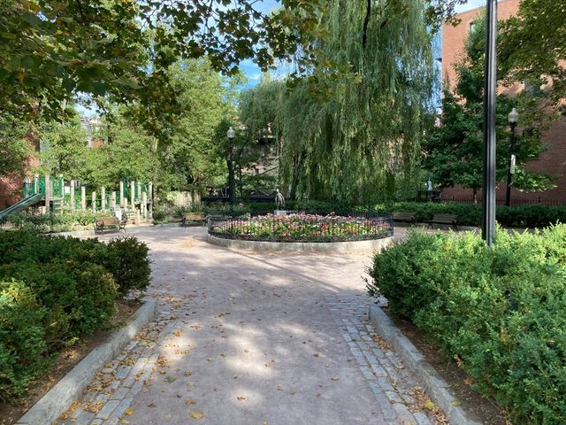 75 Montgomery St 3, Boston, MA 02116