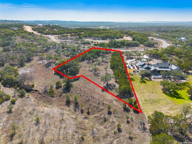 1926 Paradise Pkwy, Canyon Lake, TX 78133