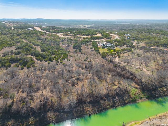 1926 Paradise Pkwy, Canyon Lake, TX 78133