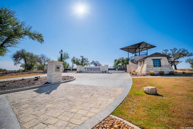 1926 Paradise Pkwy, Canyon Lake, TX 78133
