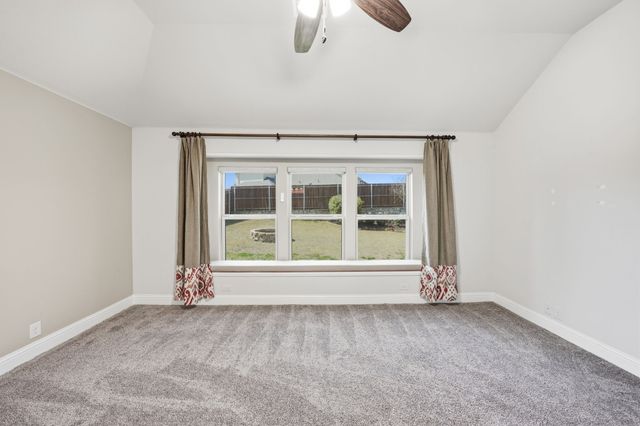 3209 Rosewood Drive, Glenn Heights, TX 75154