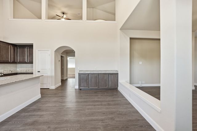 3209 Rosewood Drive, Glenn Heights, TX 75154