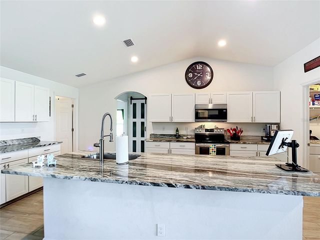 10024 LEBANON DR, Port Charlotte, FL 33981
