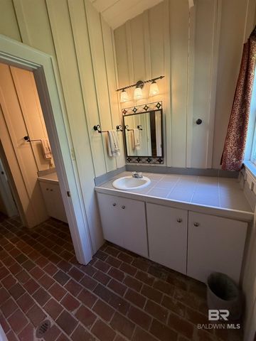 111 Fleming Lane, Brewton, AL 36426