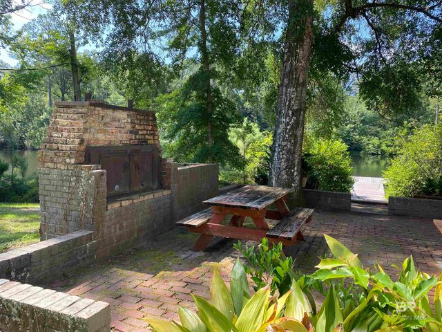 111 Fleming Lane, Brewton, AL 36426