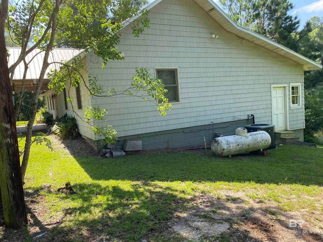 111 Fleming Lane, Brewton, AL 36426