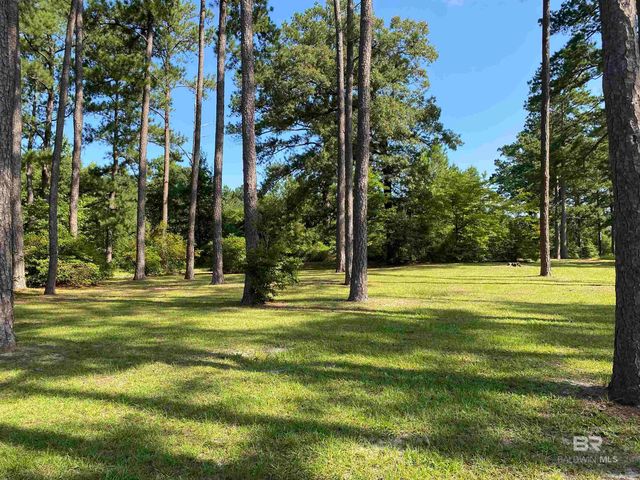 111 Fleming Lane, Brewton, AL 36426